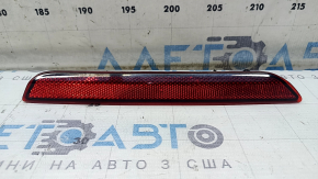 Ford Explorer 20-25 rear left reflector scratches