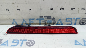 Ford Explorer 20-25 right rear reflector scratches