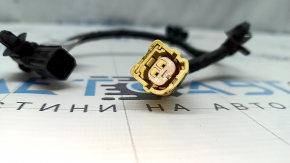 Front Right Airbag Sensor Wiring for a 1920 Hyundai Sonata