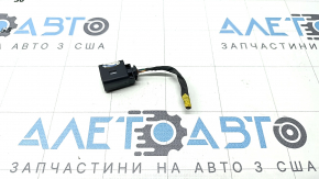 Connector for the front left airbag sensor wiring for a 1920 Hyundai Sonata