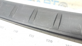 Ford Explorer 20-25 rear bumper upper trim scratches, broken fasteners