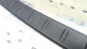 Ford Explorer 20-25 rear bumper upper trim scratches, broken fasteners