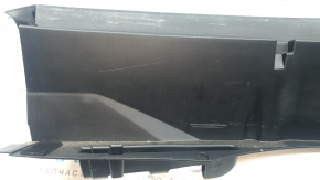 Ford Explorer 20-25 trunk opening trim scratches