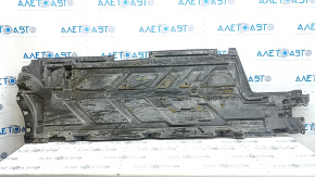 Right underbody protection for Mercedes X247 GLB 20-26, cracks, no fragments