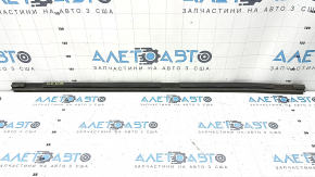 Mercedes X247 GLB 20-26 front right lower door seal