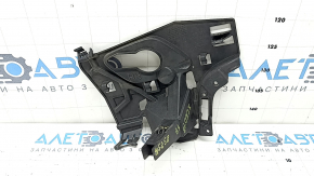 The front bumper mount, right inner, Volvo XC60 18-21, is broken.