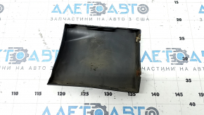 Volvo XC60 18-26 front left lower fender trim, blue, cracks in the mount
