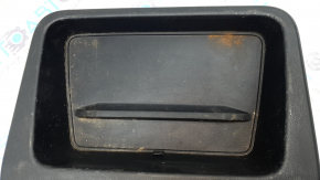 Central console cup holders 2nd row Ford Explorer 20-25 black, scratches