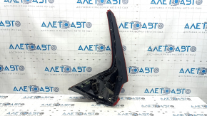 Volvo XC60 18-26 right outer fender light is worn