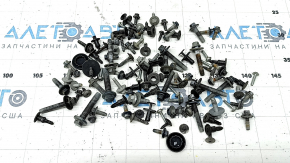 Hardware for the bumper, hood, and fenders of a Volvo XC60 18-21, incomplete