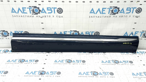 Volvo XC60 18-26 lower front right door trim with chrome molding, scratches