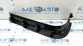 Volvo XC60 18-26 black front right door sill with chrome insert, scratches
