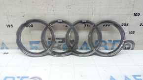 Audi A5 F5 18-19 chrome grille emblem, broken fasteners