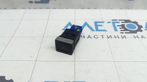 Hazard warning button for the VW Tiguan 18-18