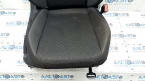 Passenger seat for a VW Tiguan 18-21 without airbags, black and gray fabric, dry-cleanable