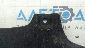 The rear engine guard of the Audi A5 F5 18-25 is worn out.
