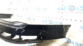 The rear bumper is bare, the upper part of the Audi Q7 16-26 is white, scratches, the mount is broken