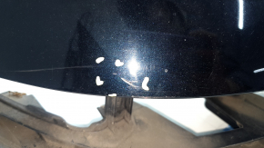 The rear bumper is bare, the upper part of the Audi Q7 16-26 is white, scratches, the mount is broken