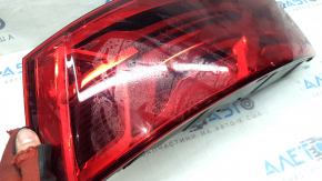 Right headlight for Audi Q7 16-19, scratches, glue, cracked