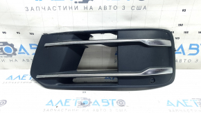 Left front bumper grille for Audi Q7 16-19, chrome, with parking sensors, no radar, no cover, cracked, broken fasteners