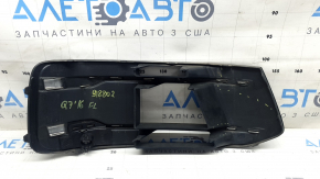Left front bumper grille for Audi Q7 16-19, chrome, with parking sensors, no radar, no cover, cracked, broken fasteners