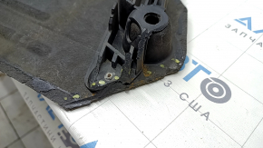 Volvo XC90 16-20 engine guard missing fragments