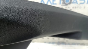 Audi Q7 16-26 black lower right rear pillar trim, scratches