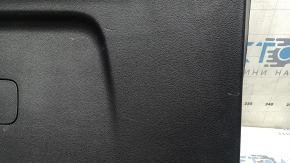 Lower tailgate trim for an Audi Q7 16-26 (under the curtain), black, scratches, broken fasteners, no curtain