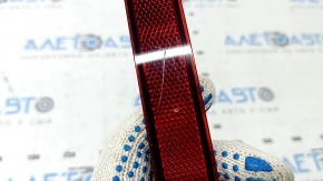 Volvo XC90 16-23 rear left reflector scratch