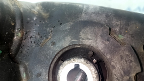 The rear subframe of the Audi Q7 16-26 is rusty, there are 2 microcracks in the gearbox, there are 2 microcracks in the gearbox