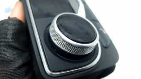 Audi Q7 16-23 rear climate control knob with heated seats, dent on knob