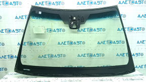 Toyota Camry V70 18-20 windshield with air deflection along the edge