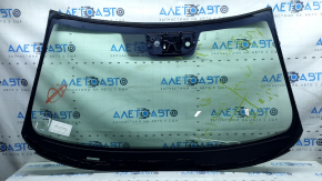 Honda Accord 18-22 windshield with camera, rain sensor, and projection, PGW, chipped