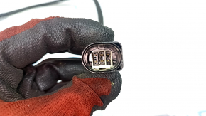 The left lambda probe on the first Audi Q7 16-19 3.0T has its edges torn off.