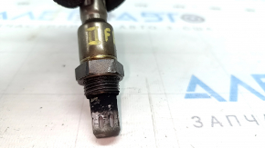 The right second lambda probe of the Audi Q7 16-19 3.0T has its edges torn off.