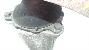 The right engine mount of a Honda Accord 18-22 2.0 hybrid is cracked.