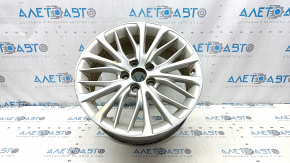 R18 Toyota Camry V70 18-20 silver wheel, curb