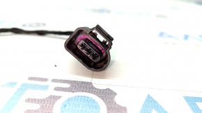 The connector for the air conditioning radiator sensor of the Audi A6 C7 12-18 2.0T, 3.0T