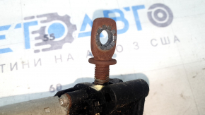 The BMW 3 G20 19-26 passenger seat tilt adjustment motor is rusty.