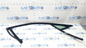 Upper door molding with glass seal and triangle, front left Lincoln Corsair 20-22