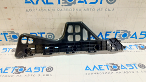 Left rear bumper mount for Toyota Prius V 12-17