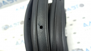 The front right door seal of the Lincoln Corsair 20-26 is torn.