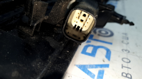 Lincoln Corsair 20-26 center lamp scratches