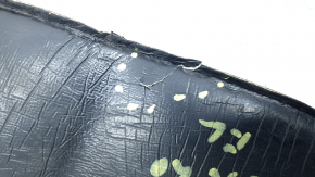Left Lincoln Corsair 20-26 fender door seal, tears