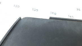 Lincoln Corsair 20-26 right rear fender liner missing fragment