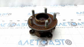 Lincoln Corsair 20-26 AWD rear left wheel hub rusty