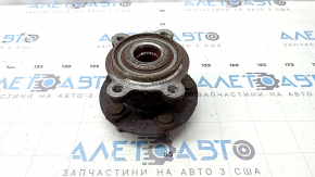 Lincoln Corsair 20-26 AWD rear left wheel hub rusty