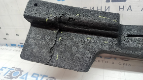 Kia Niro 17-19 HEV front bumper absorber cracks and breaks