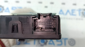Lincoln Corsair 20-26 Driver's Seat Inflator Valve Block
