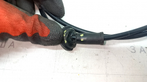 Kia Niro 17-22 HEV, PHEV rear hood release cable seal torn